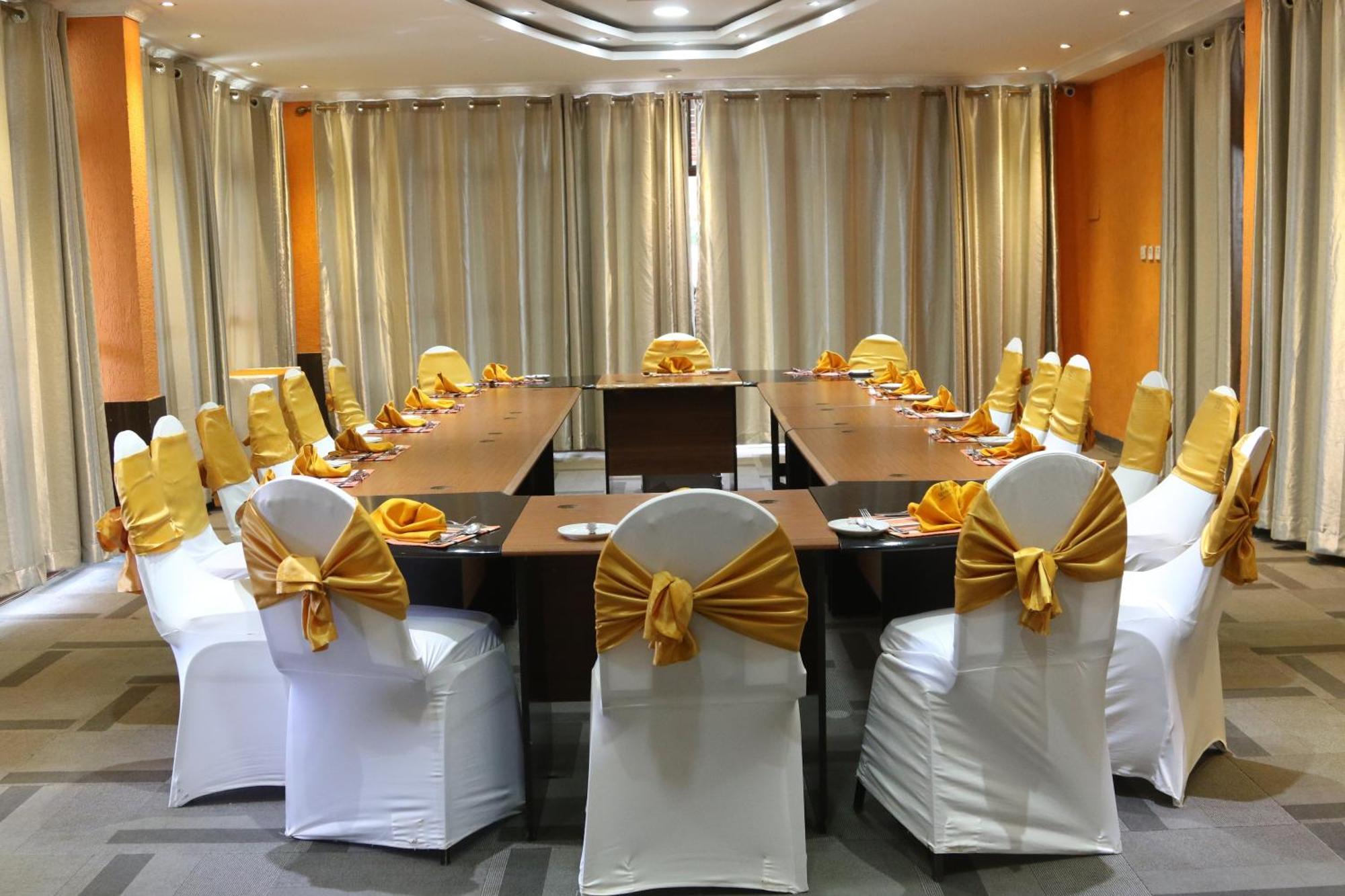 Utalii Hotel Nairobi Zewnętrze zdjęcie